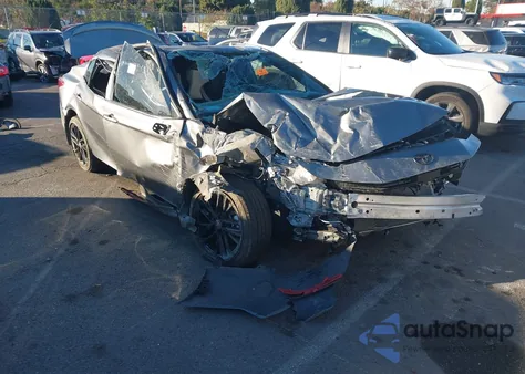 2025 Toyota Camry Se z USA, uszkodzony, nr VIN 4T1DAACK5SU596330